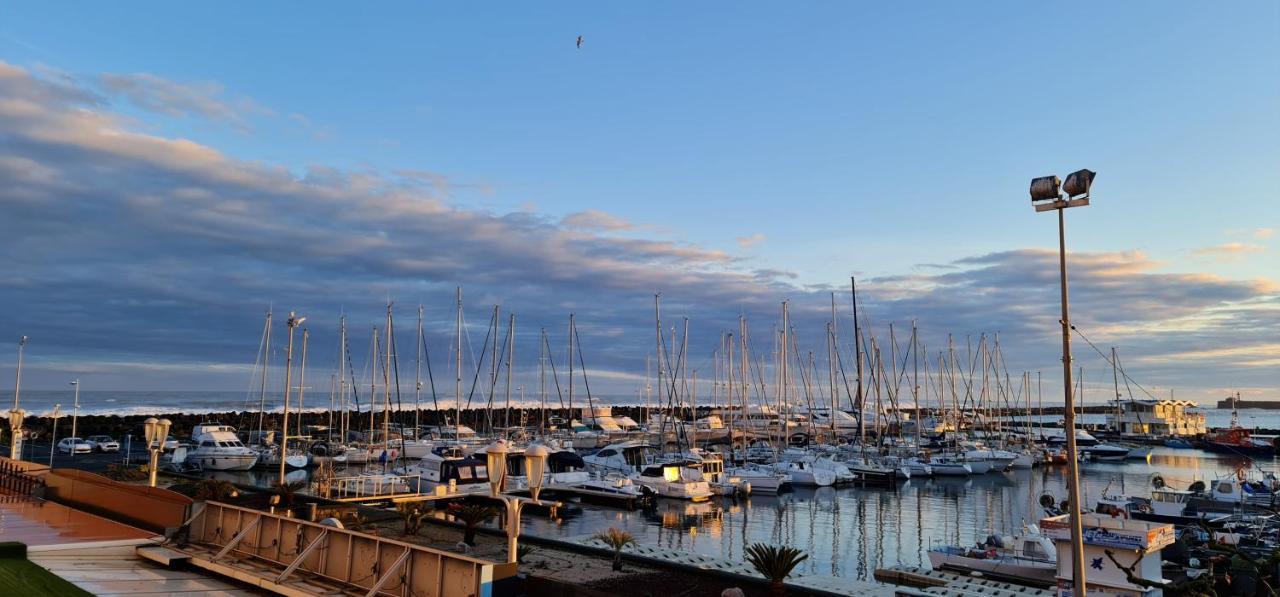 Résidence de standing la Pêcherie Spacieux T3 comme un cocon familial vue mer et sur l'avant port Sur le bout du bout de Cap d'Agde seule cap en Occitanie Exterior foto