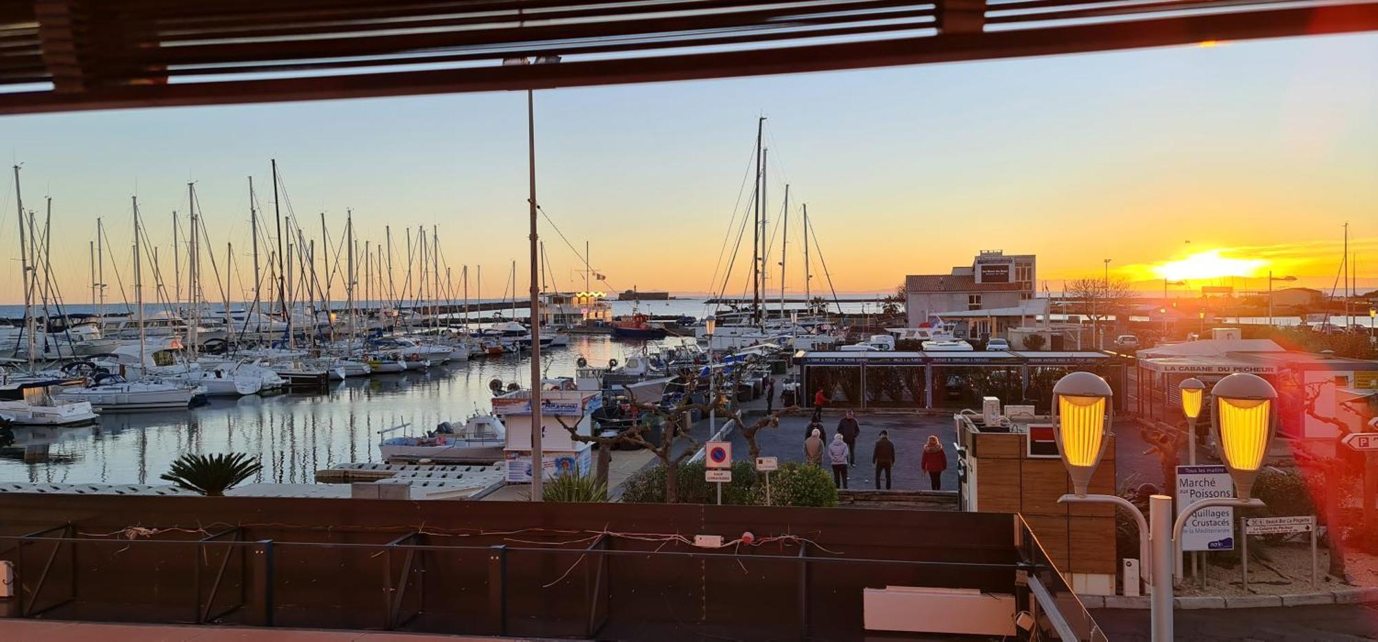 Résidence de standing la Pêcherie Spacieux T3 comme un cocon familial vue mer et sur l'avant port Sur le bout du bout de Cap d'Agde seule cap en Occitanie Exterior foto
